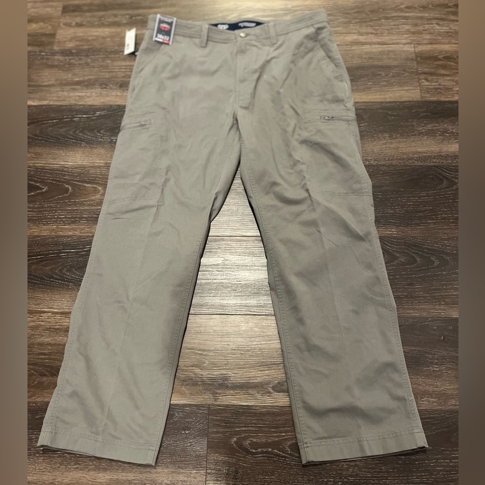 Roundtree & Yorke Cargo Pants Mens 38x32 Grey  Core Comfort Waistband Casual NEW